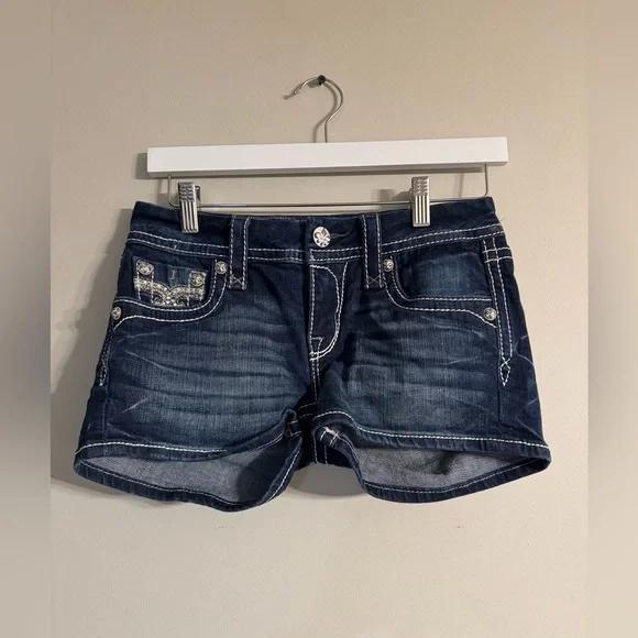 Rock Revival Sherry Stretch Short - Picture 7 of 11